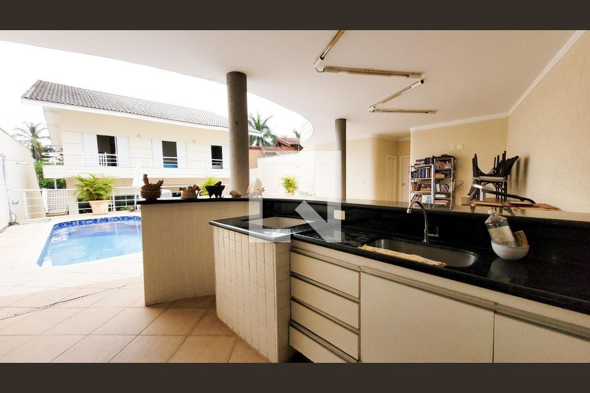 Casa à Venda - Vila Brandina, 4 Quartos,  492 m2 em , Campinas - sp | SoloBR