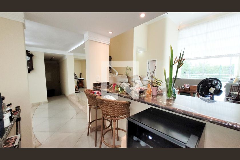 Casa à Venda - Vila Brandina, 4 Quartos,  492 m2 em , Campinas - sp | SoloBR