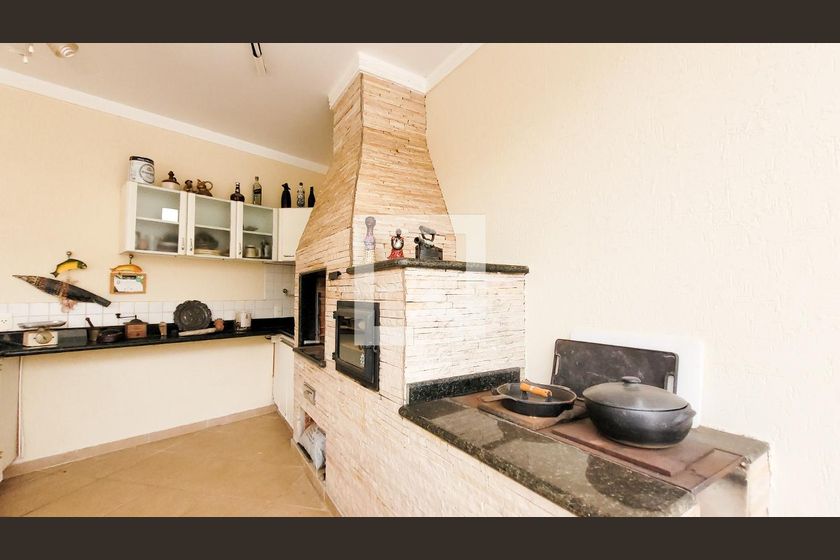 Casa à Venda - Vila Brandina, 4 Quartos,  492 m2 em , Campinas - sp | SoloBR