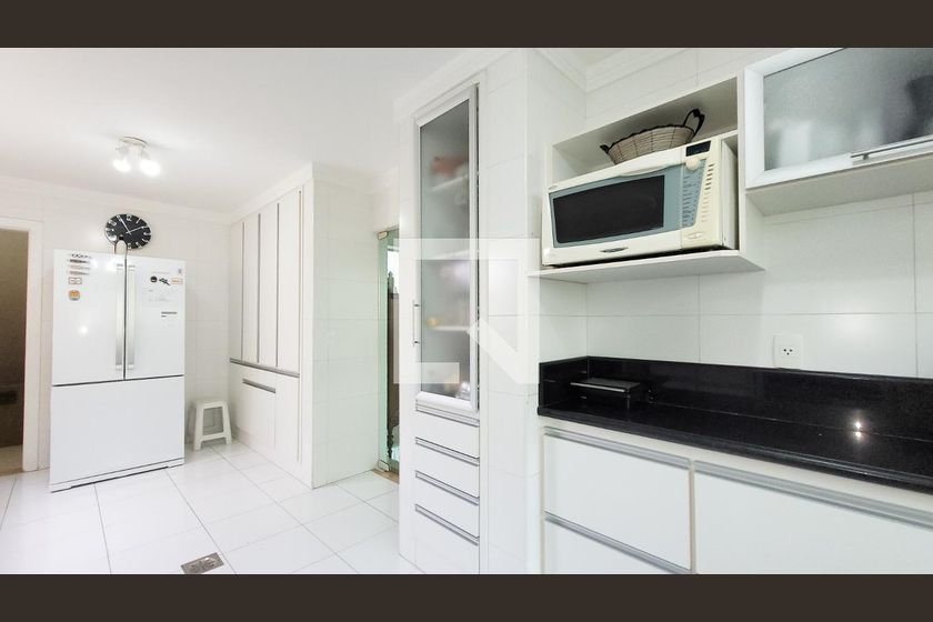 Casa à Venda - Vila Brandina, 4 Quartos,  492 m2 em , Campinas - sp | SoloBR