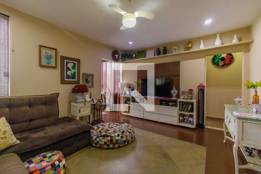 Casa, 4 quartos, 1250 m² - Foto 2