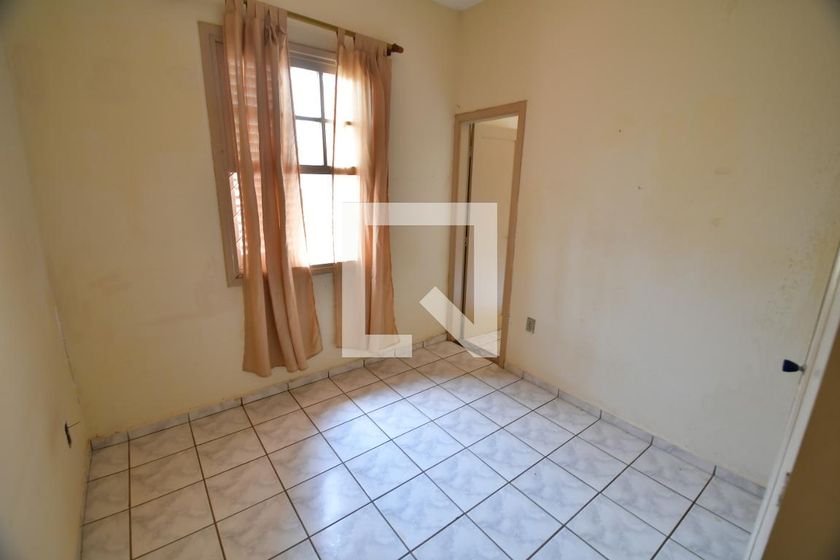 Casa à Venda - Taquaral, 3 Quartos,  395 m2 em , Campinas - sp | SoloBR