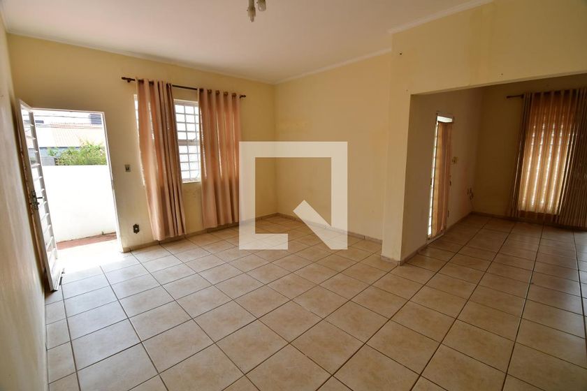 Casa à Venda - Taquaral, 3 Quartos,  395 m2 em , Campinas - sp | SoloBR