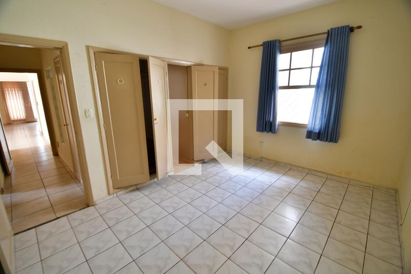 Casa à Venda - Taquaral, 3 Quartos,  395 m2 em , Campinas - sp | SoloBR
