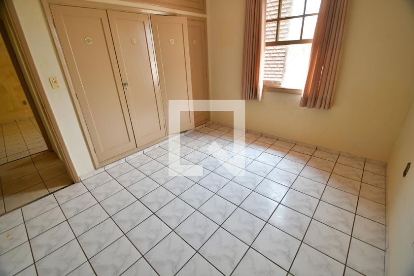 Casa à Venda - Taquaral, 3 Quartos,  395 m2 em , Campinas - sp | SoloBR