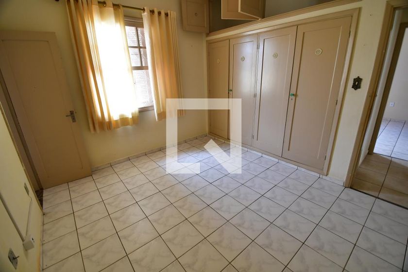 Casa à Venda - Taquaral, 3 Quartos,  395 m2 em , Campinas - sp | SoloBR