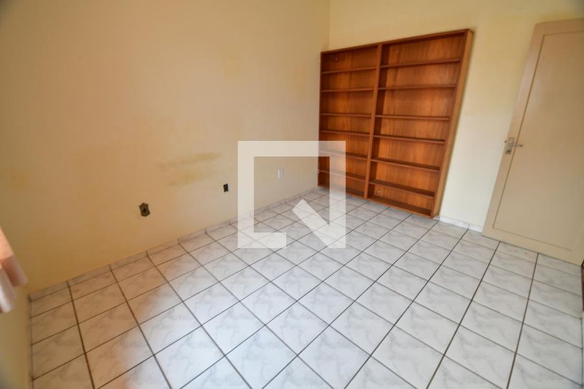 Casa à Venda - Taquaral, 3 Quartos,  395 m2 em , Campinas - sp | SoloBR