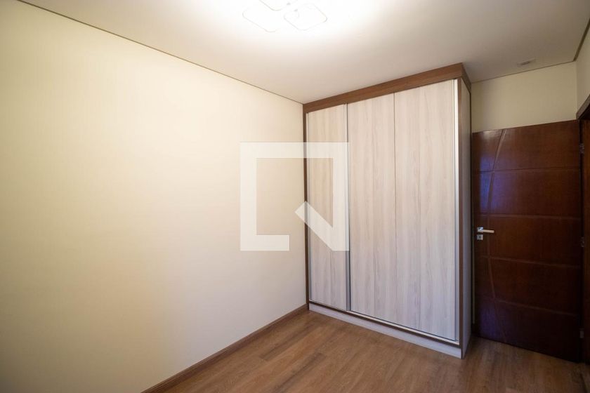 Casa à Venda - Swiss Park, 3 Quartos,  215 m2 em , Campinas - sp | SoloBR