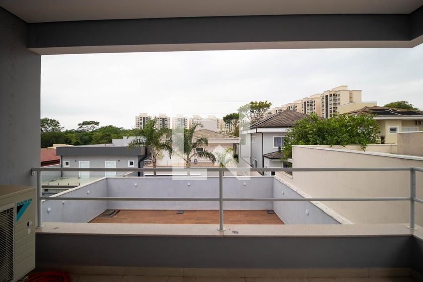 Casa à Venda - Swiss Park, 3 Quartos,  215 m2 em , Campinas - sp | SoloBR