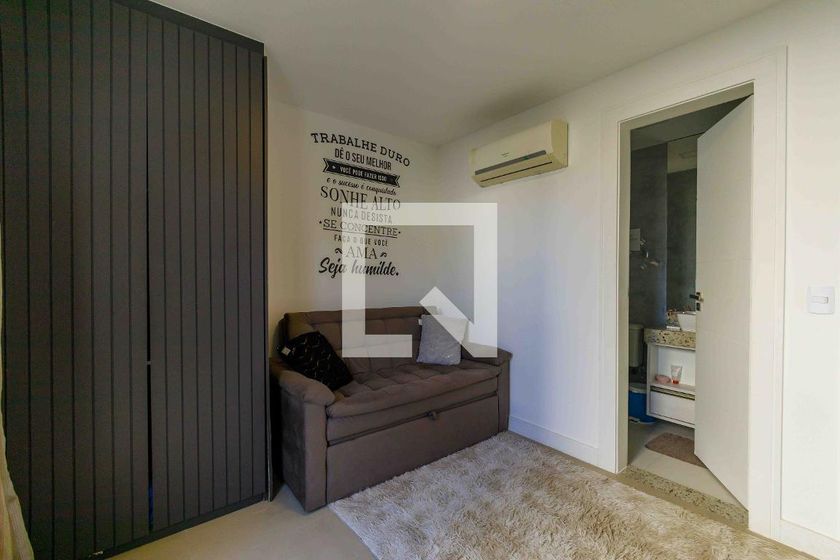 Casa, 4 quartos, 240 m² - Foto 49