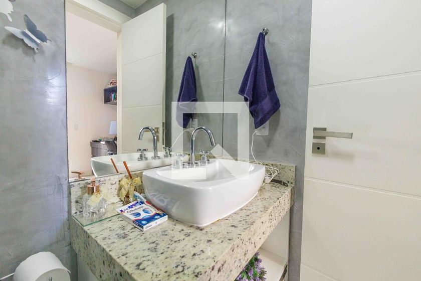 Casa, 4 quartos, 240 m² - Foto 57