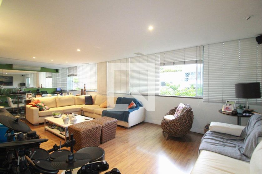 Apartamento, 3 quartos, 154 m² - Foto 2