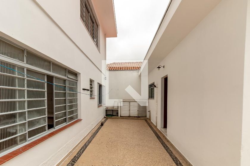 Casa, 4 quartos, 240 m² - Foto 31