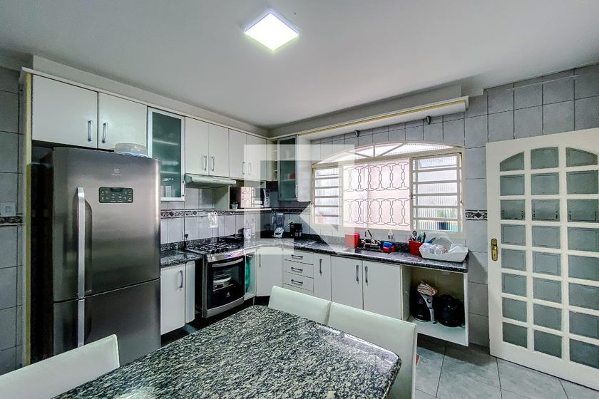 Casa, 3 quartos, 240 m² - Foto 78