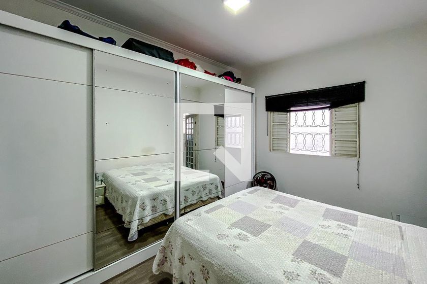 Casa, 3 quartos, 240 m² - Foto 23