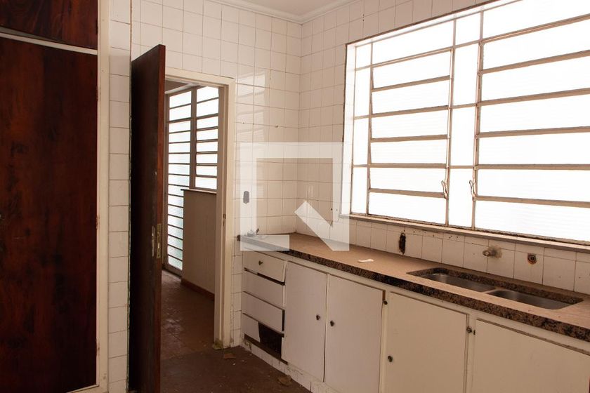 Casa à Venda - Bosque, 5 Quartos,  221 m2 em , Campinas - sp | SoloBR
