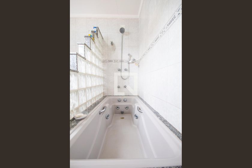 Casa, 3 quartos, 229 m² - Foto 13