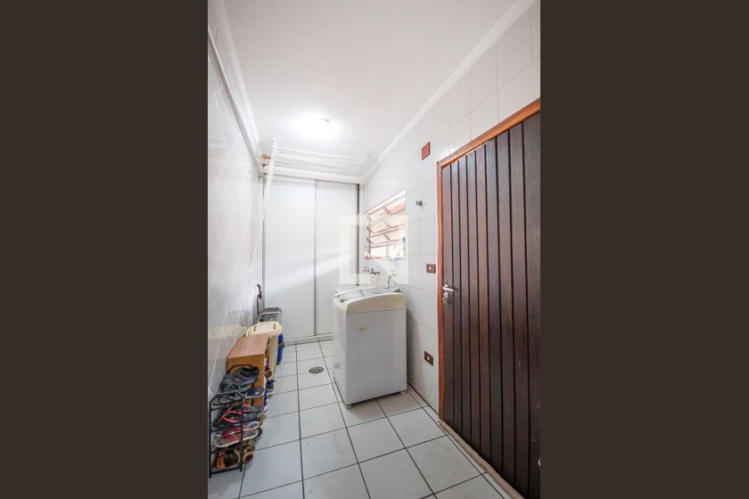 Casa, 3 quartos, 229 m² - Foto 36