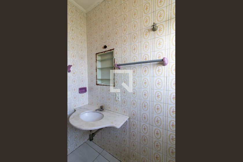 Casa à Venda - Jardim Santana, 2 Quartos,  385 m2 em , Campinas - sp | SoloBR