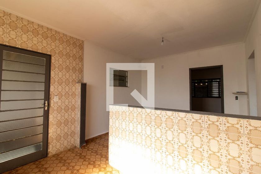 Casa à Venda - Jardim Santana, 2 Quartos,  385 m2 em , Campinas - sp | SoloBR