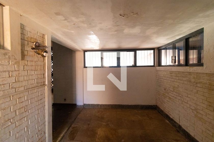 Casa à Venda - Nova Campinas, 4 Quartos,  357 m2 em , Campinas - sp | SoloBR