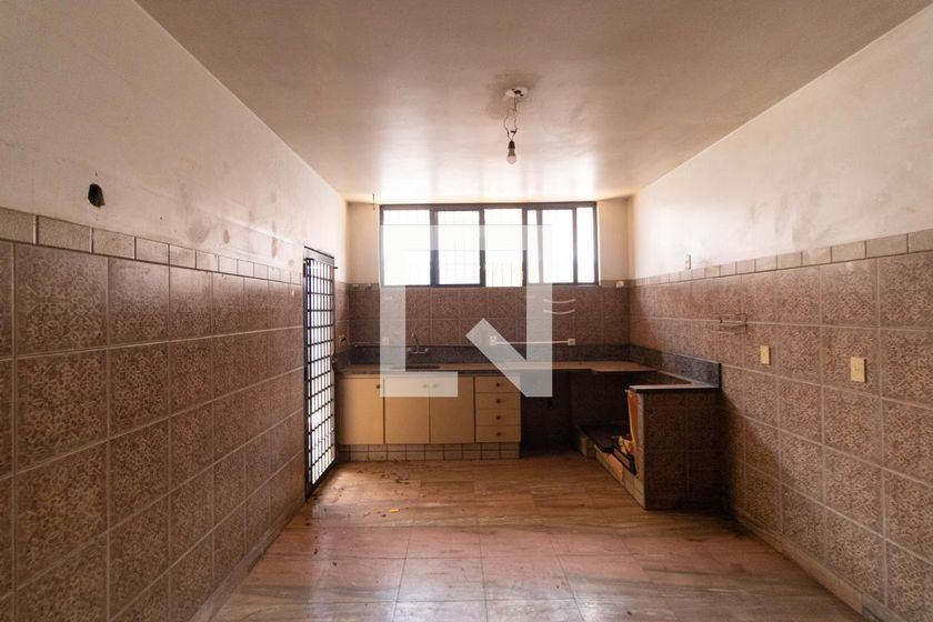 Casa à Venda - Nova Campinas, 4 Quartos,  357 m2 em , Campinas - sp | SoloBR