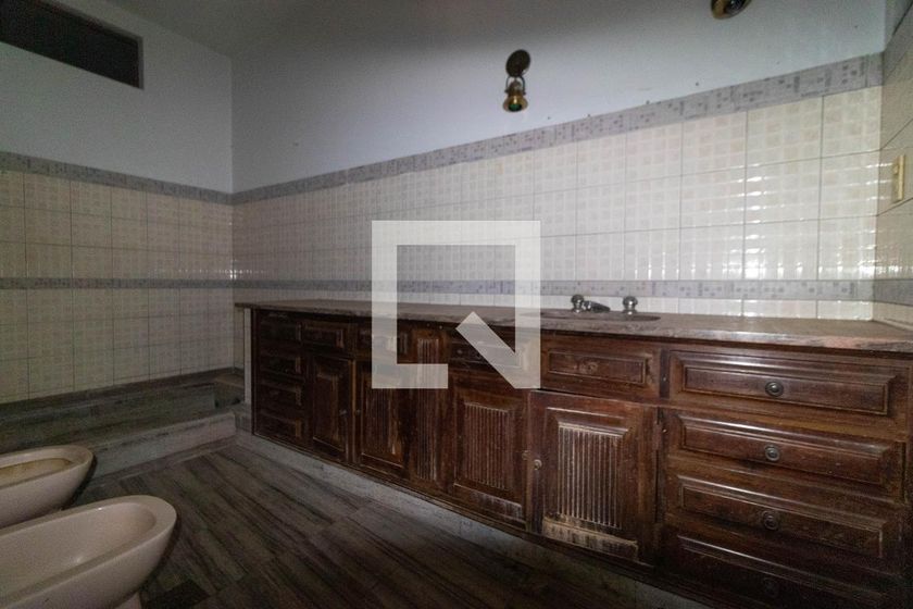 Casa à Venda - Nova Campinas, 4 Quartos,  357 m2 em , Campinas - sp | SoloBR