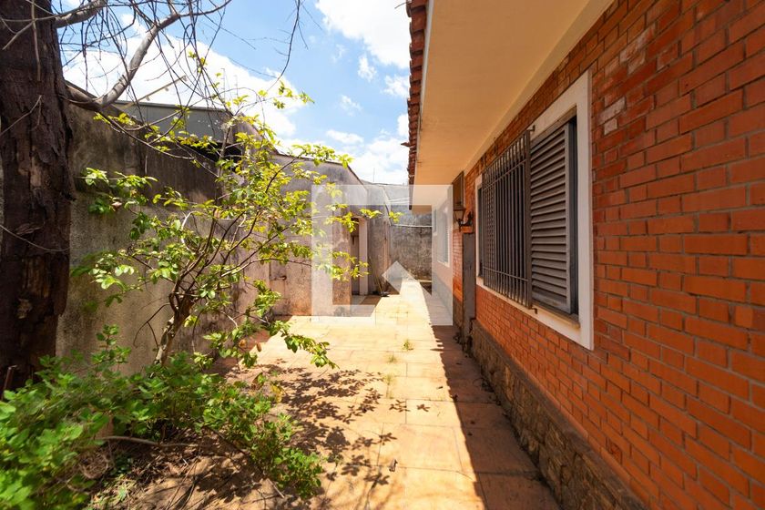 Casa à Venda - Nova Campinas, 4 Quartos,  357 m2 em , Campinas - sp | SoloBR