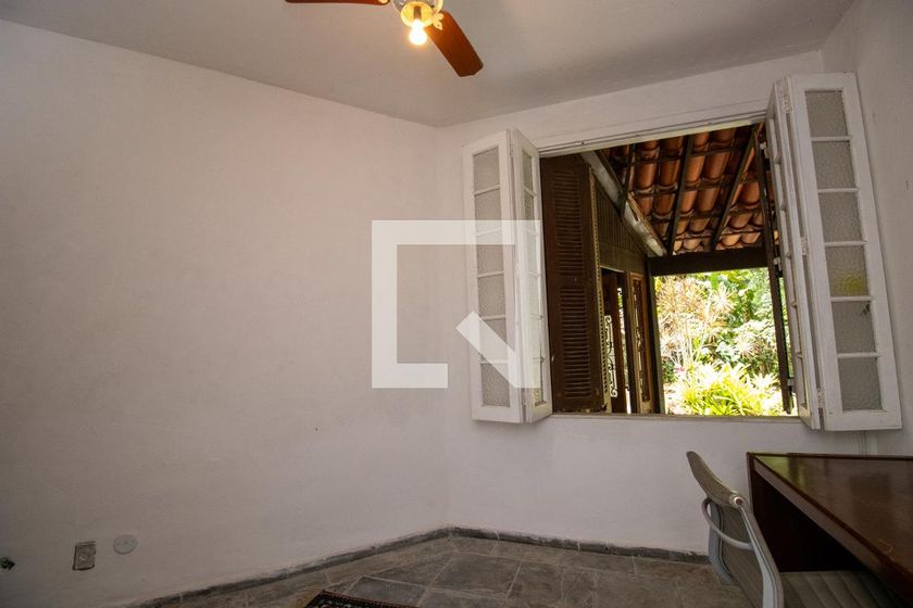 Casa, 4 quartos, 320 m² - Foto 28