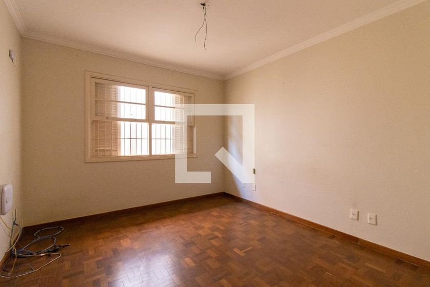 Casa à Venda - Nova Campinas, 4 Quartos,  270 m2 em , Campinas - sp | SoloBR
