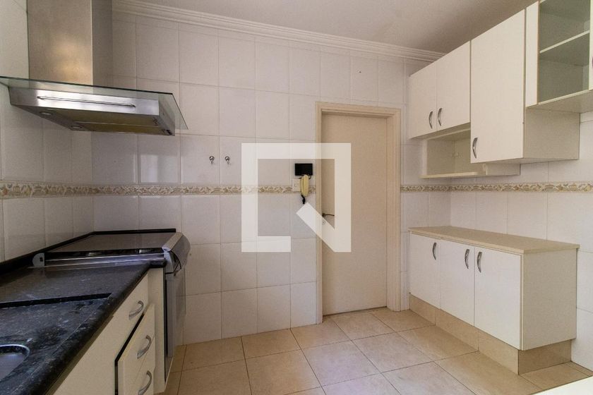 Casa à Venda - Nova Campinas, 4 Quartos,  270 m2 em , Campinas - sp | SoloBR