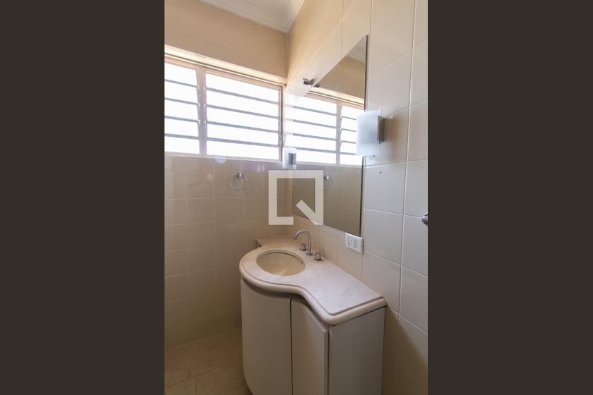 Casa à Venda - Nova Campinas, 4 Quartos,  270 m2 em , Campinas - sp | SoloBR