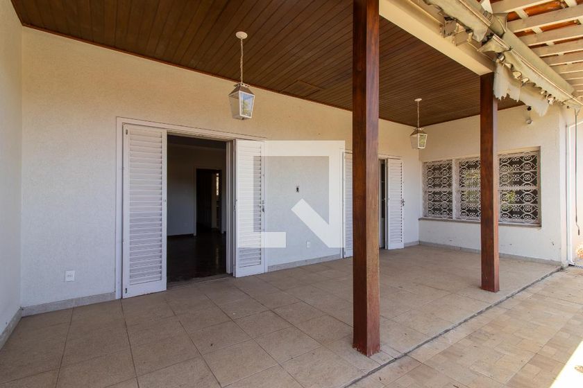 Casa à Venda - Nova Campinas, 4 Quartos,  270 m2 em , Campinas - sp | SoloBR