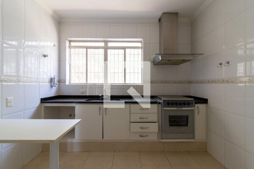 Casa à Venda - Nova Campinas, 4 Quartos,  270 m2 em , Campinas - sp | SoloBR