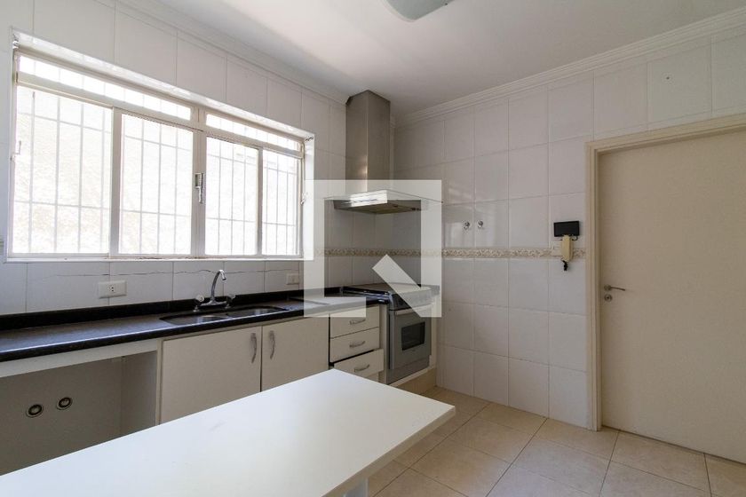 Casa à Venda - Nova Campinas, 4 Quartos,  270 m2 em , Campinas - sp | SoloBR