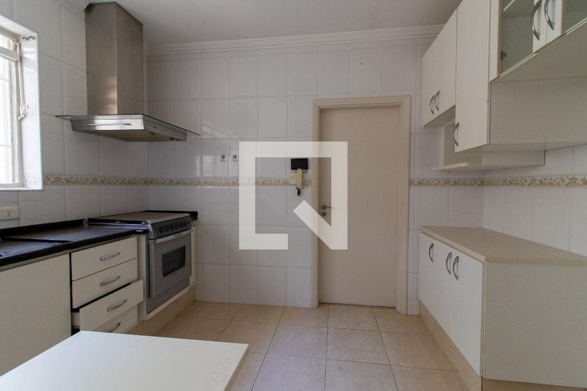 Casa à Venda - Nova Campinas, 4 Quartos,  270 m2 em , Campinas - sp | SoloBR