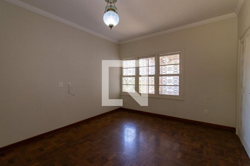 Casa à Venda - Nova Campinas, 4 Quartos,  270 m2 em , Campinas - sp | SoloBR