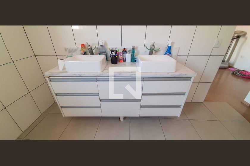 Casa, 3 quartos, 349 m² - Foto 38