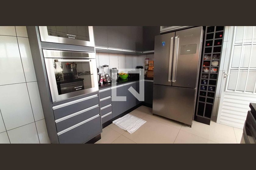 Casa, 3 quartos, 349 m² - Foto 80