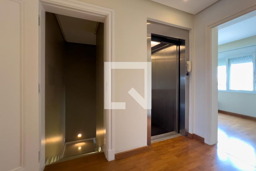 Casa, 4 quartos, 380 m² - Foto 47