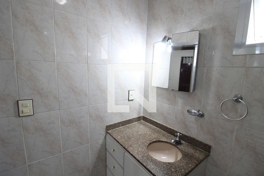 Casa, 2 quartos, 240 m² - Foto 12