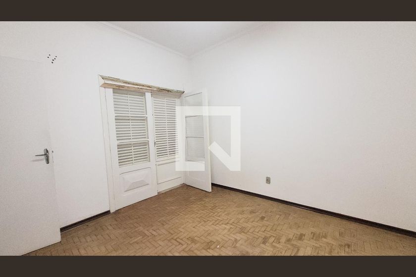 Casa à Venda - Taquaral, 3 Quartos,  308 m2 em , Campinas - sp | SoloBR