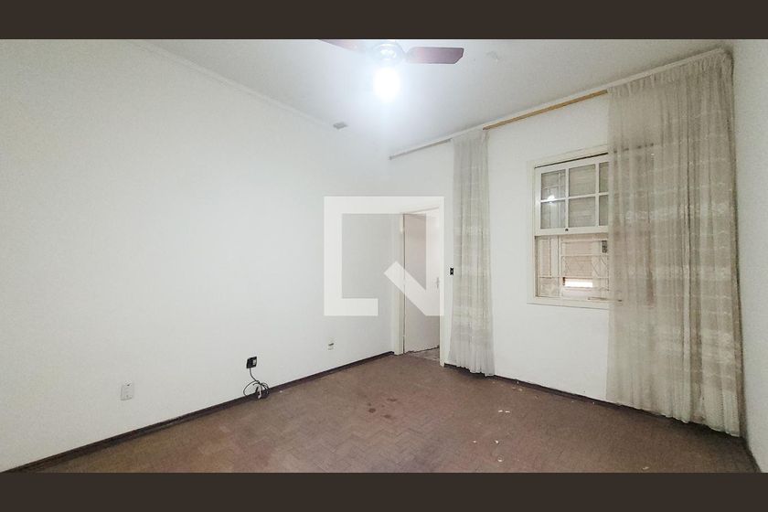 Casa à Venda - Taquaral, 3 Quartos,  308 m2 em , Campinas - sp | SoloBR