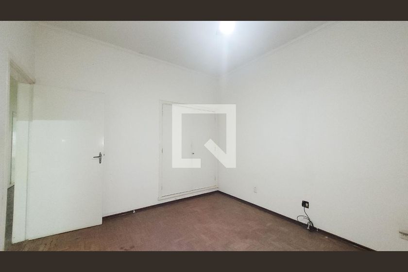 Casa à Venda - Taquaral, 3 Quartos,  308 m2 em , Campinas - sp | SoloBR