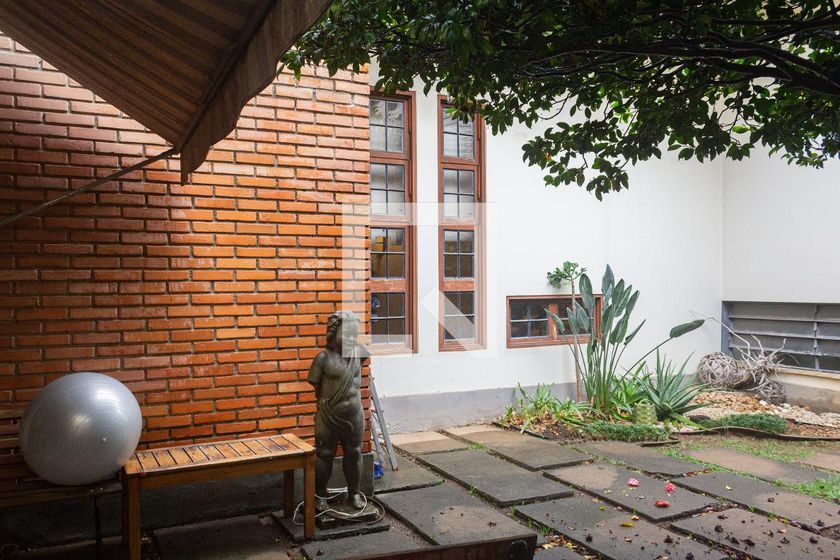 Casa, 3 quartos, 252 m² - Foto 62