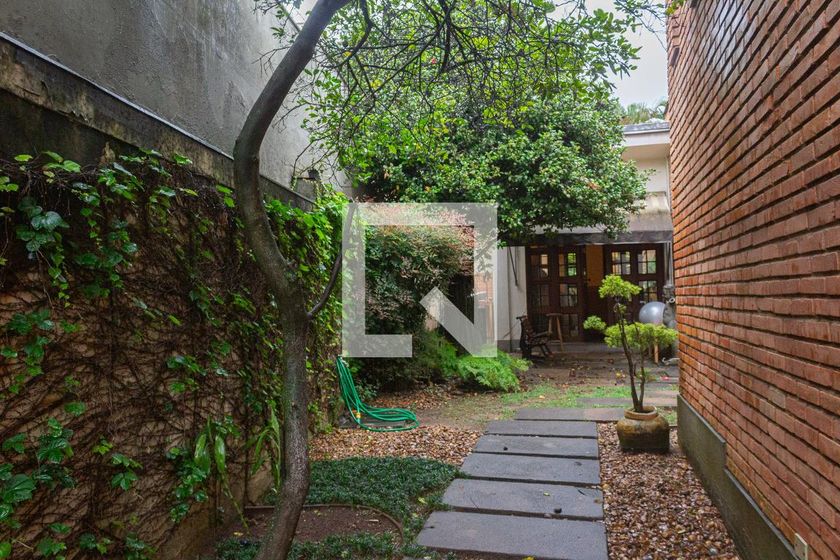 Casa, 3 quartos, 252 m² - Foto 63
