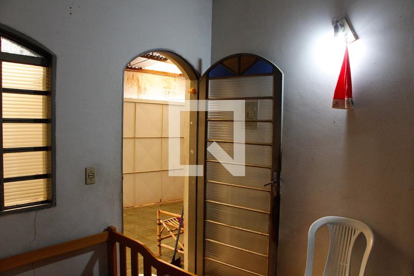 Casa à Venda - Mansões Santo Antônio, 2 Quartos,  250 m2 em , Campinas - sp | SoloBR