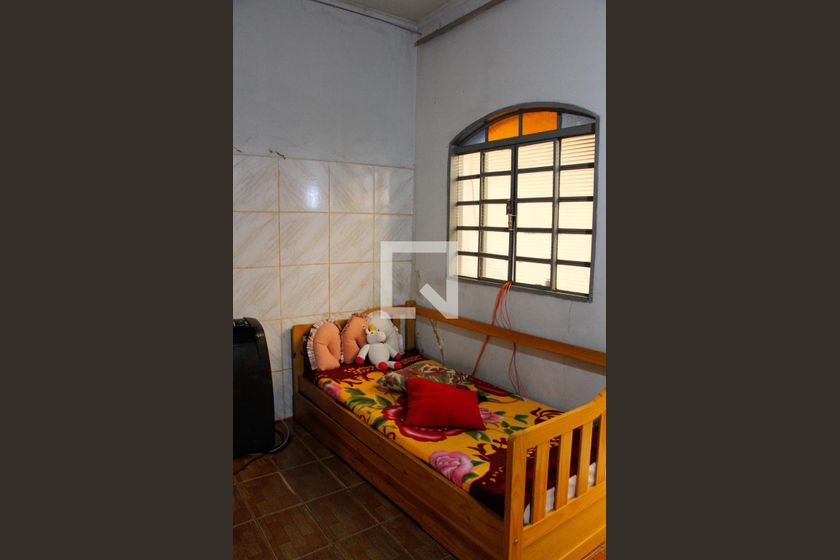Casa à Venda - Mansões Santo Antônio, 2 Quartos,  250 m2 em , Campinas - sp | SoloBR