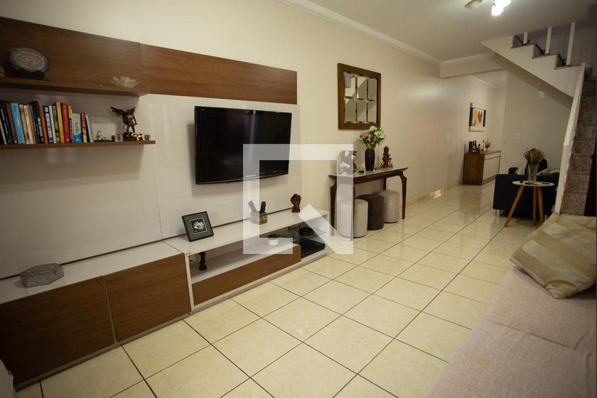 Casa, 3 quartos, 172 m² - Foto 2