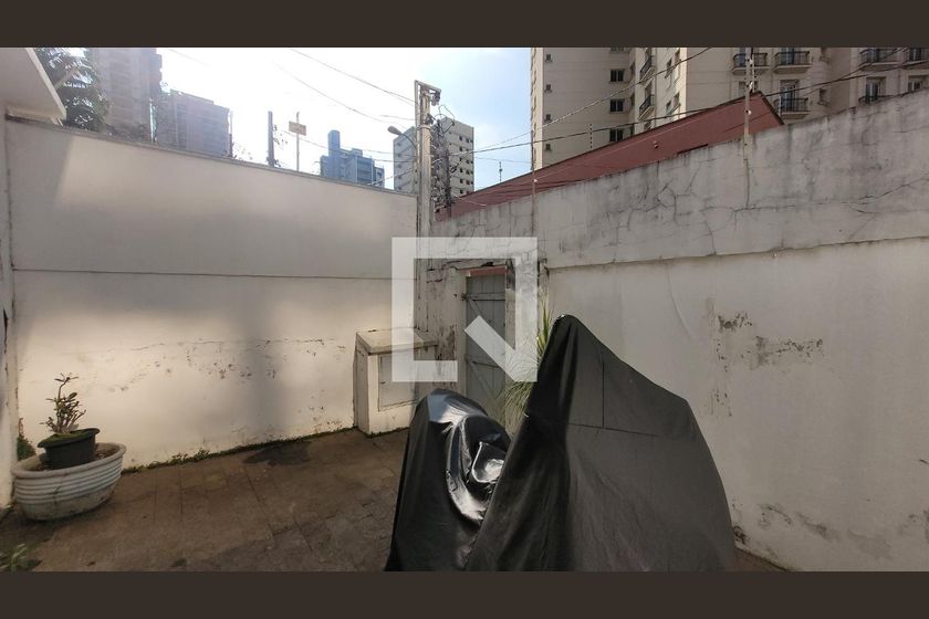 Casa à Venda - Cambuí, 3 Quartos,  150 m2 em , Campinas - sp | SoloBR
